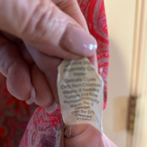 Cabi Jubilee Pink Paisley Sleeveless Blouse Size M - Picture 7 of 11